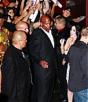 32837_Megan_Fox_attends_the_Jennifers_Body_Fan_Event_at_Hollywood_and_Highland_-_September_16_2009_2488__122_499lo.jpg