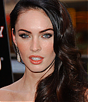 34394_Megan_Fox_attends_the_Jennifers_Body_Fan_Event_at_Hollywood_and_Highland_-_September_16_2009_41120__122_169lo.JPG
